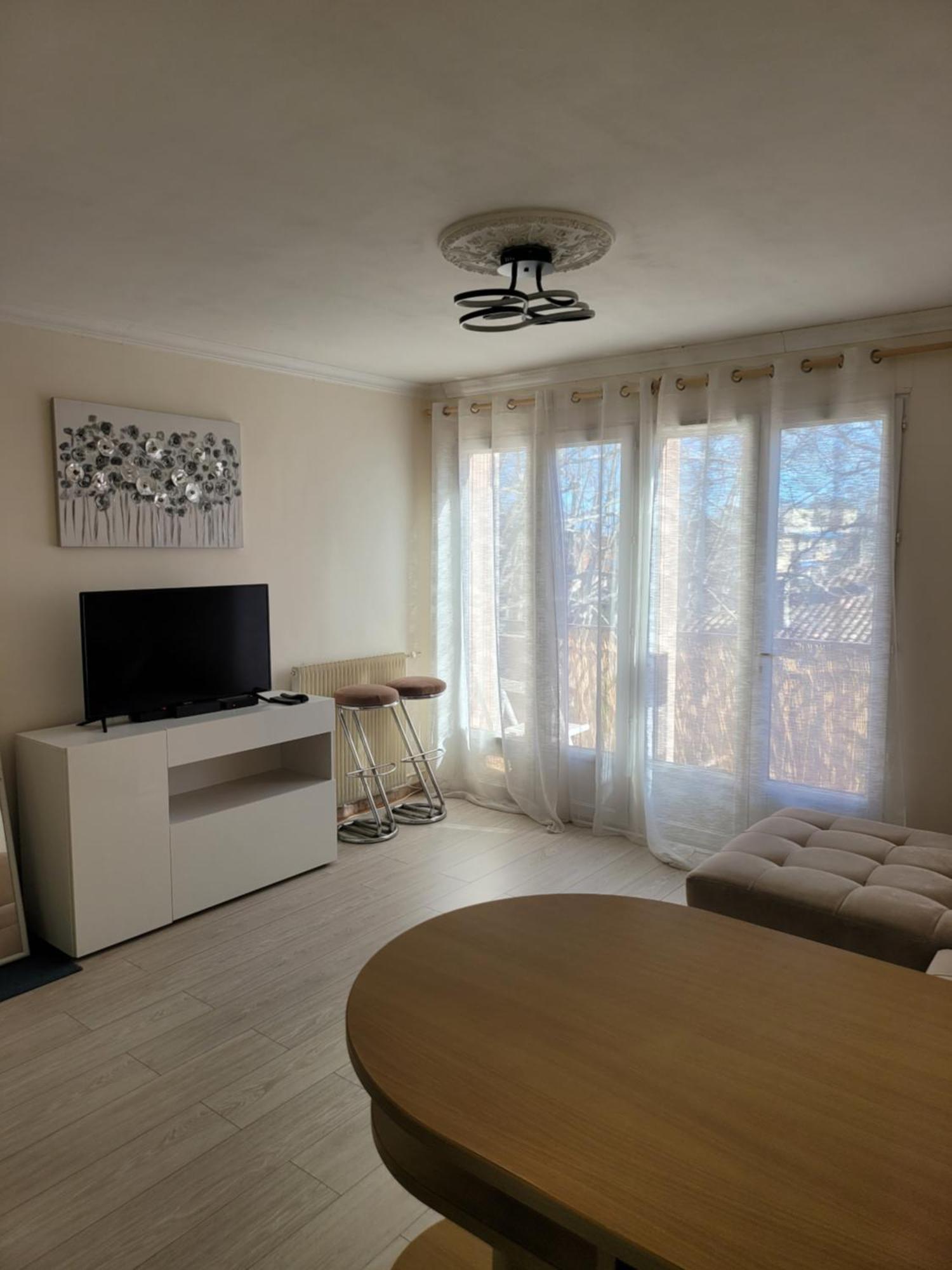 Elegant Apparemment 60M2 Climatise Apartment Avignon Ngoại thất bức ảnh